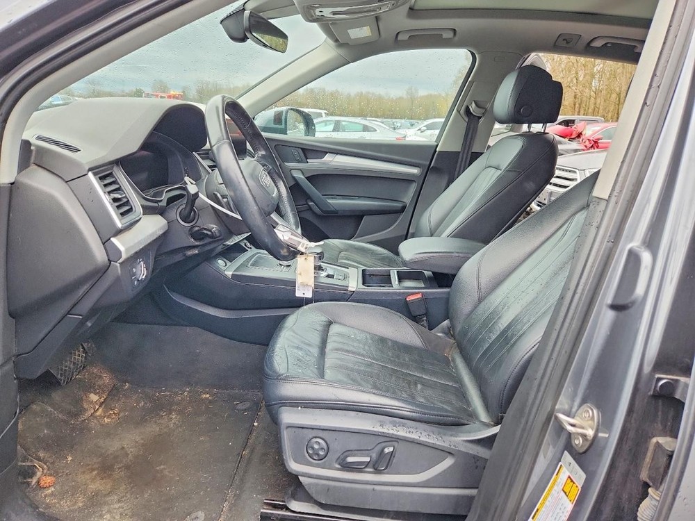Used Headrest fits: 2018 Audi Q5 Grade A