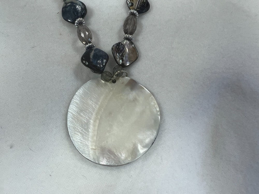 Beaded Necklace with Round Shell Pendant