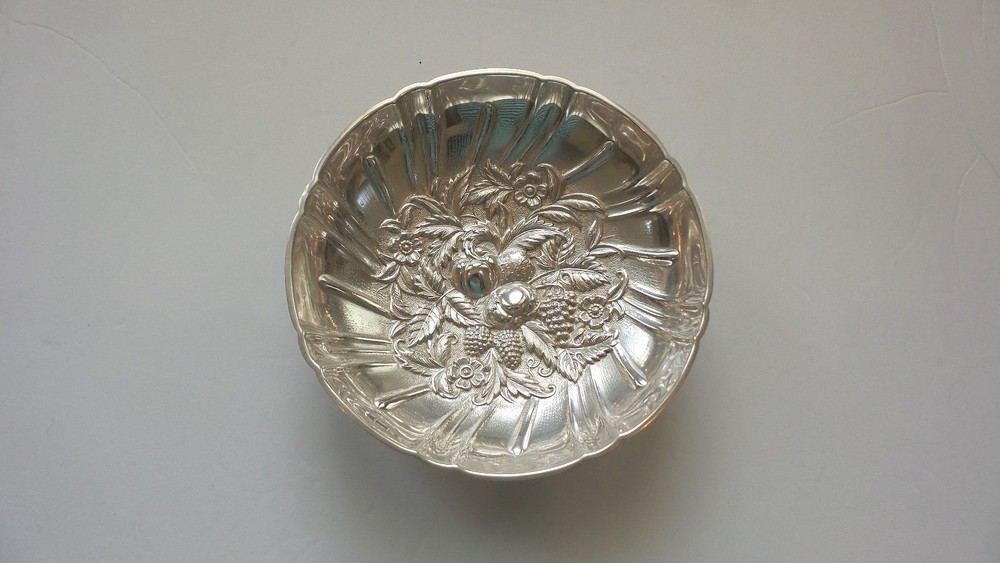 Kirk REPOUSSE Sterling Silver 5.75" Footed Candy Bowl #431