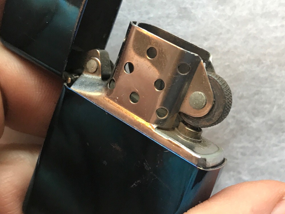 Metallic Blue Vintage ZIPPO CIGARETTE LIGHTER
