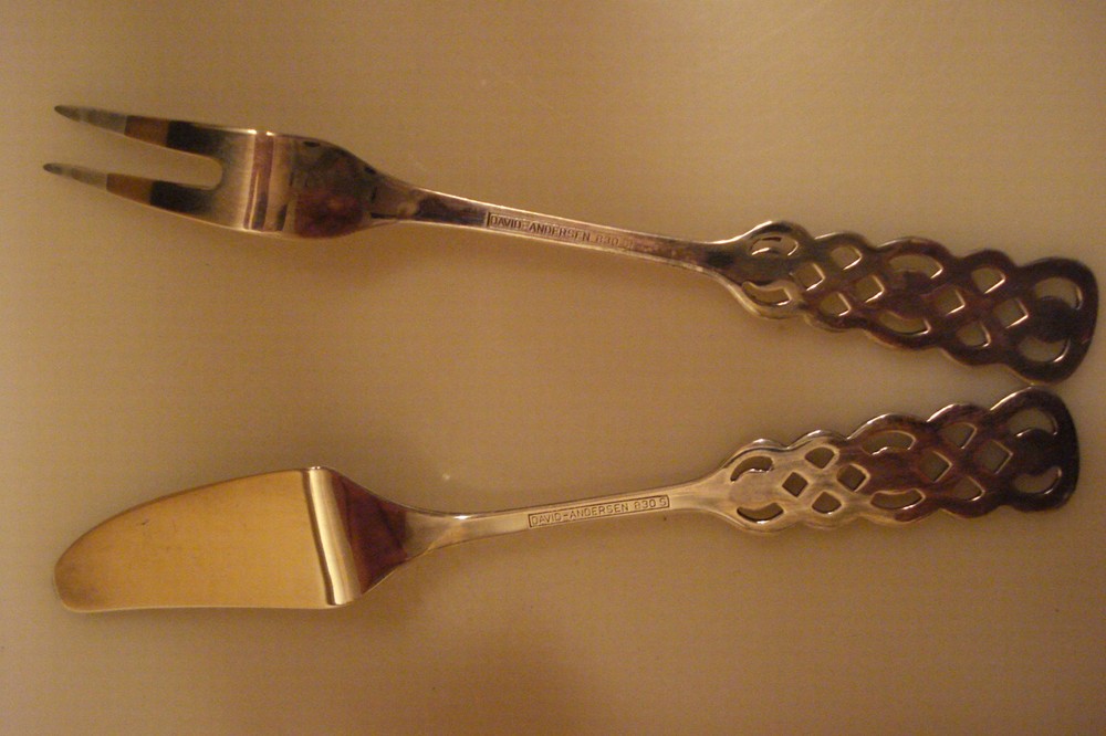 David Andersen 830S Silver Norwegian Ringebu Pickle/Butter Fork & Knife in Box