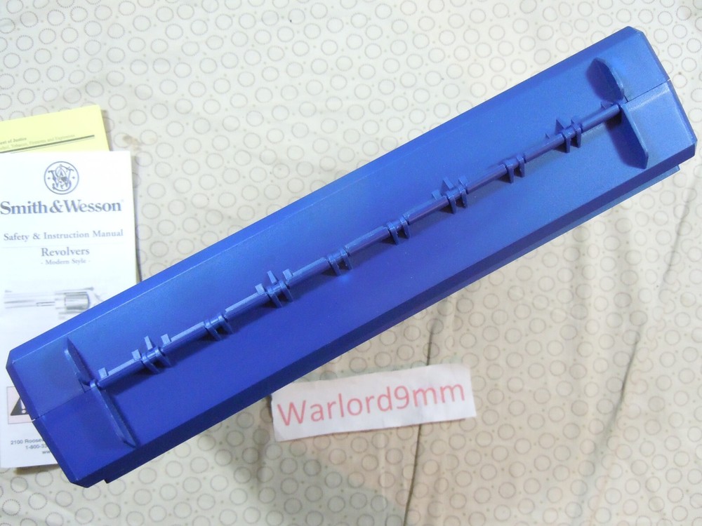 SMITH & WESSON MODEL 638 FACTORY HARD CASE + MANUAL - 60619.