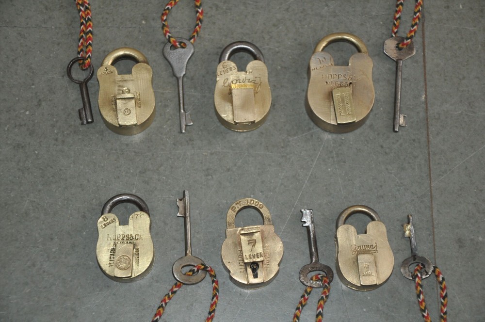 6 Pc Different Vintage Brass Fine Handcrafted Small Padlocks