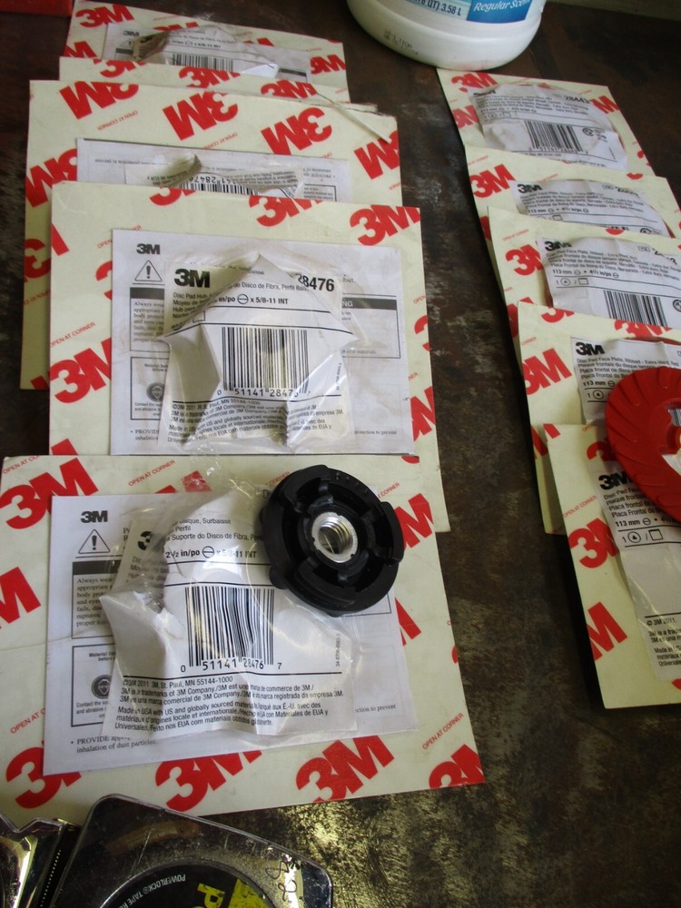 3M Disc Pad Hub, 2-1/2 in. #28476