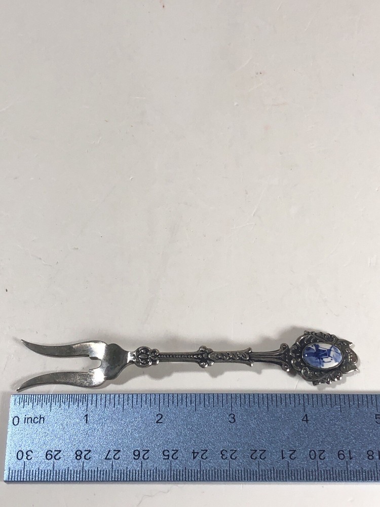 Delfts Souvenir Fork with Handpainted Windmill Blue & White 5" Nice