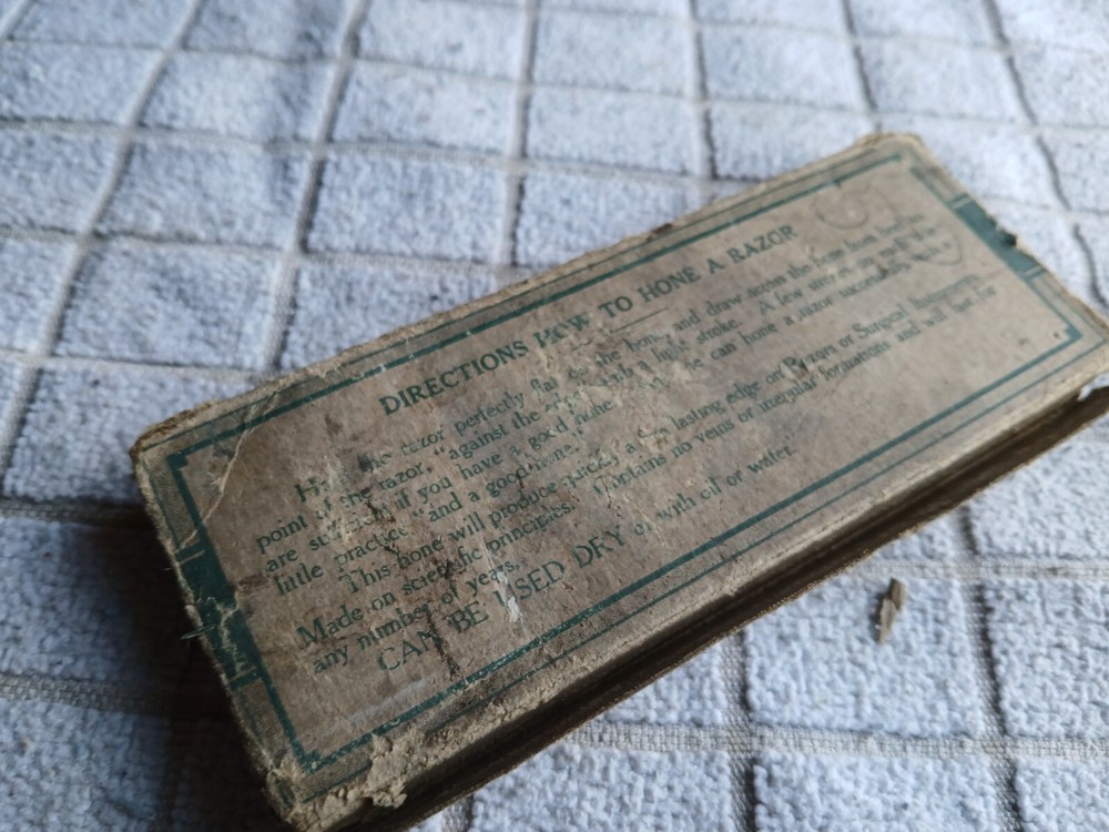 Pike Granite RAZOR HONE SHARPENING STONE IN ORIGINAL BOX