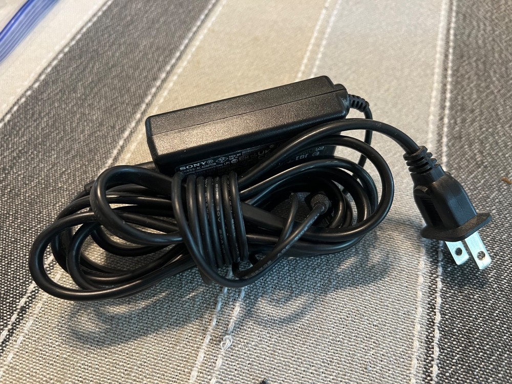 Playstation VR PS5 PSVR2 Sense Controller Charging Station White/Black