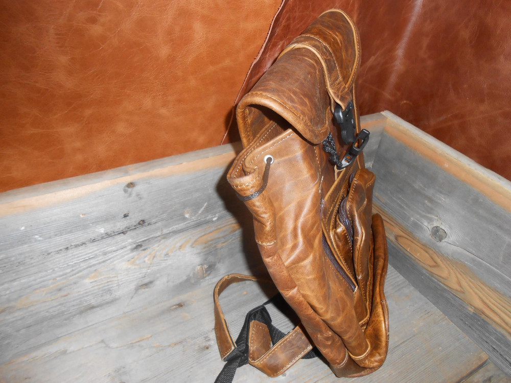 New medium to large sized backpack spacious with zipper pockets