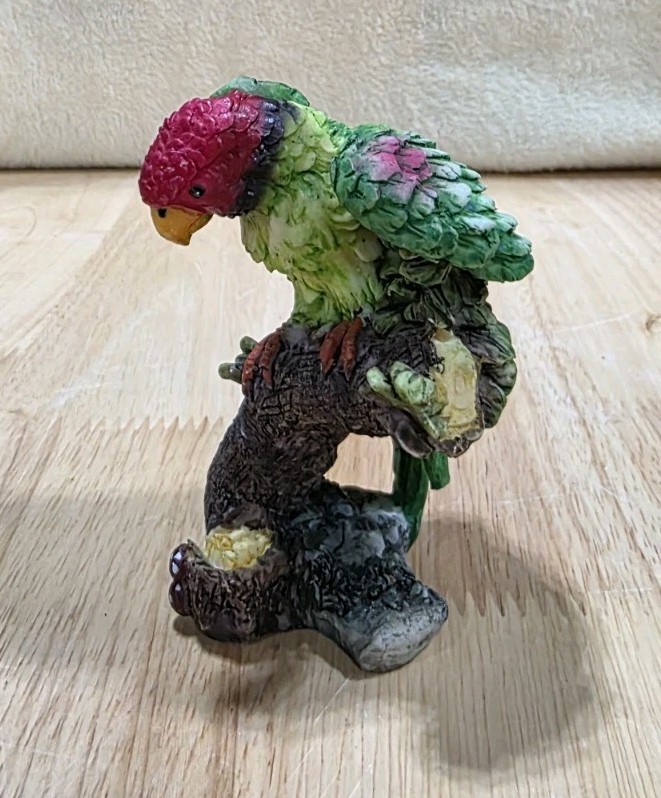 Parrot 3 Inch Figurine