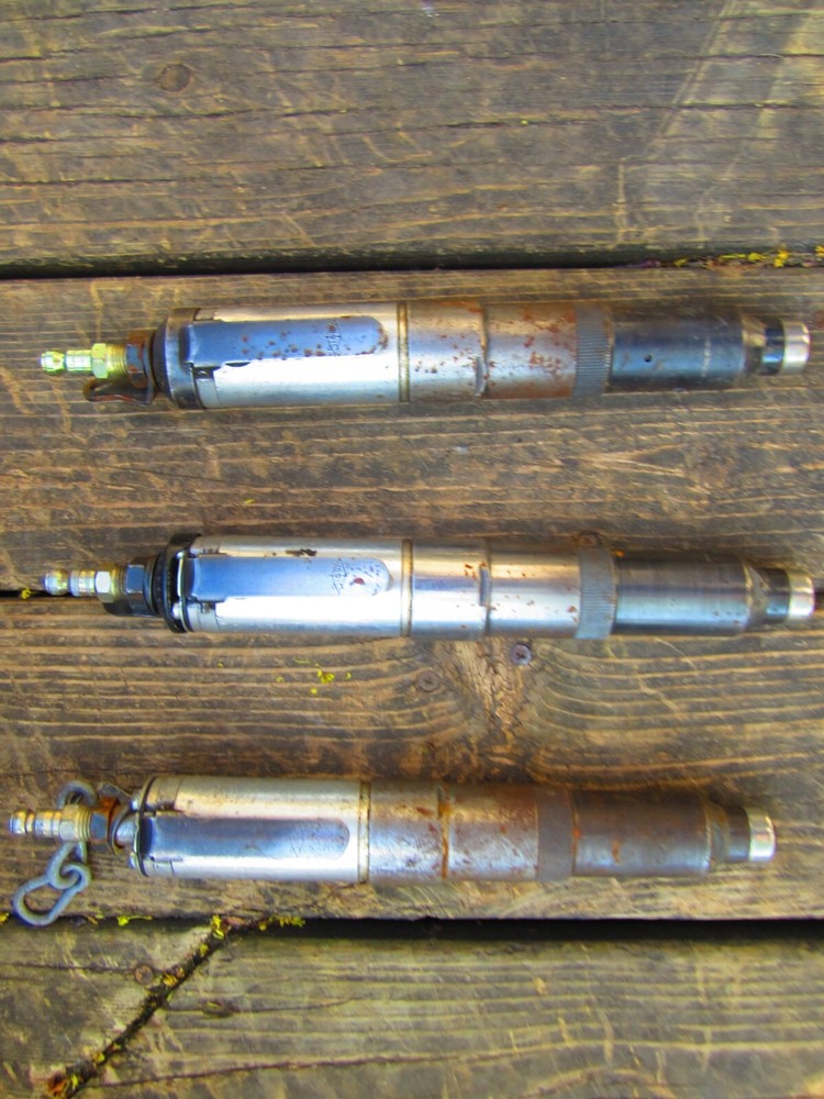 SIOUX TOOLS INC PNEUMATIC DRIVERS L2205