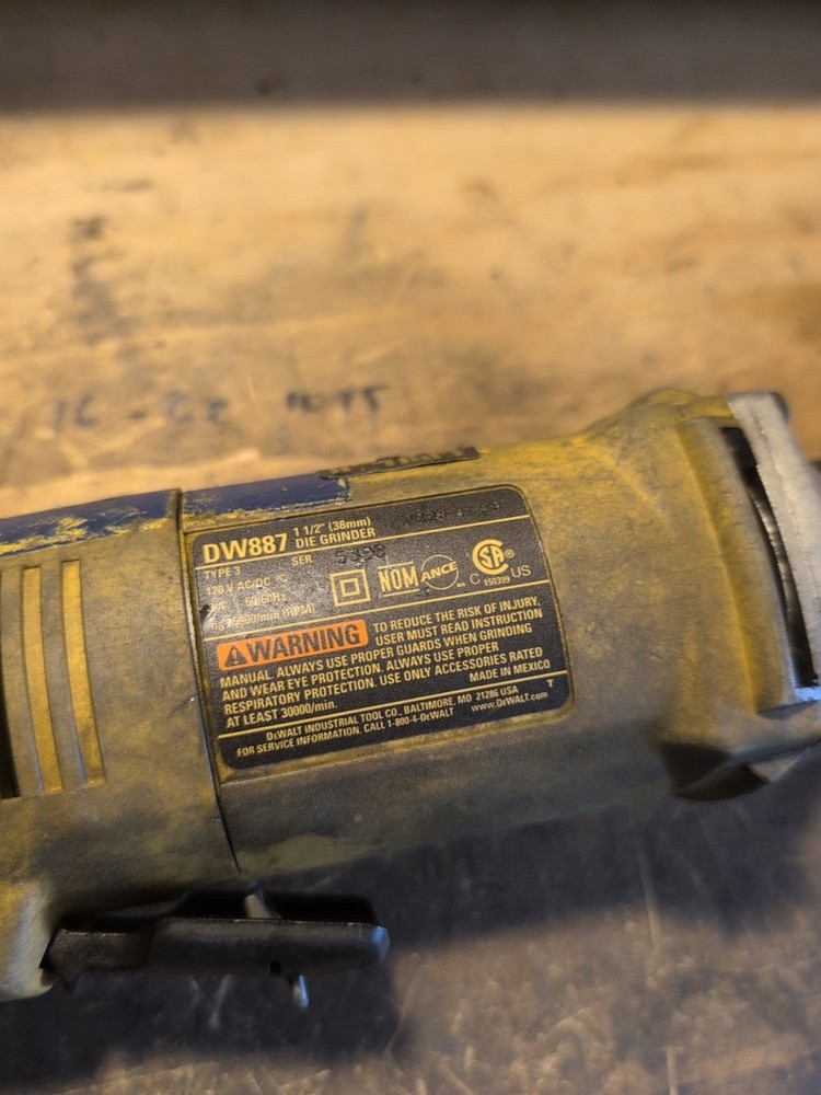 DEWALT No. DW887 1-1/2" DIE GRINDER