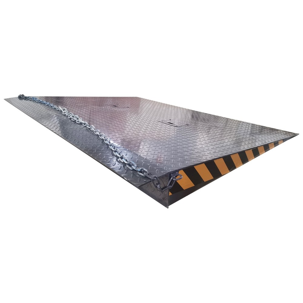 Heavy Duty Mobile Loading Dock Ramp 6000kg Capacity 1.5m Platform Adjustable H