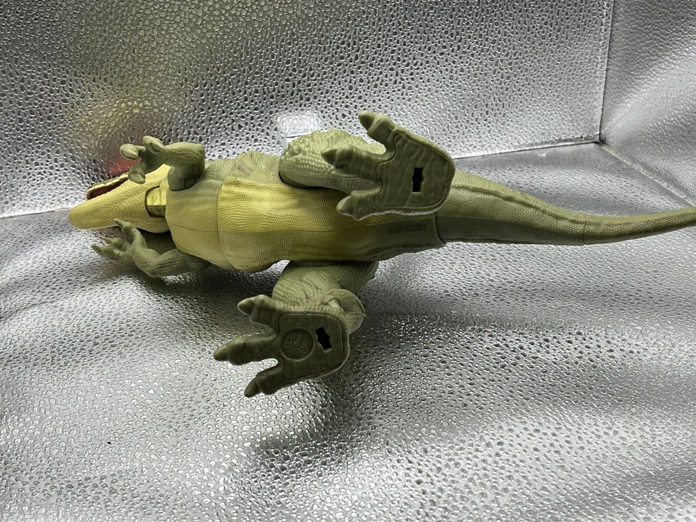 Jurassic World Epic Evolution Yangchuanosaurus basic 12" figure Jurassic park