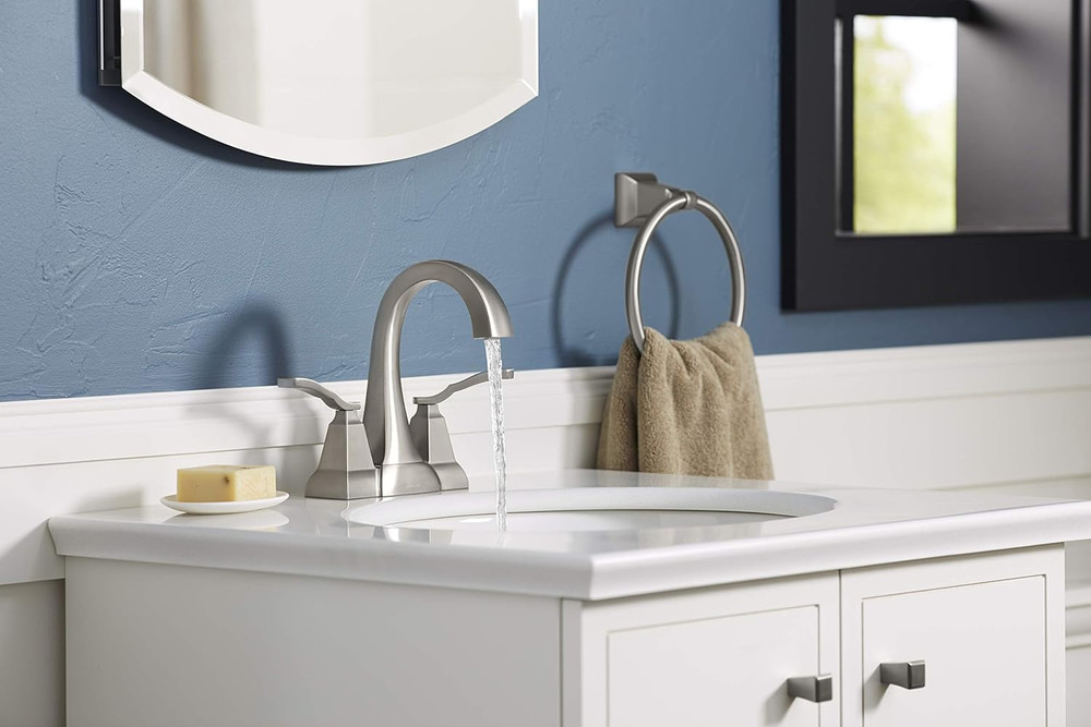 RIDGEPORT™ CENTERSET LAV FAUCET