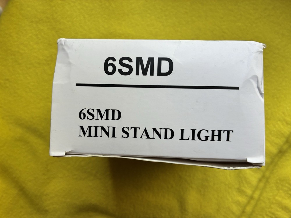 April Finds: Mini Stand Light, 6SMD, White, Clip on, ABS+PP, Input 5V