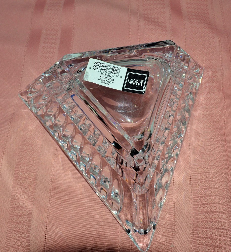Mikasa Lead Crystal Clear Vertical/Horizontal Cut Triangle Bowl Twilight Pattern