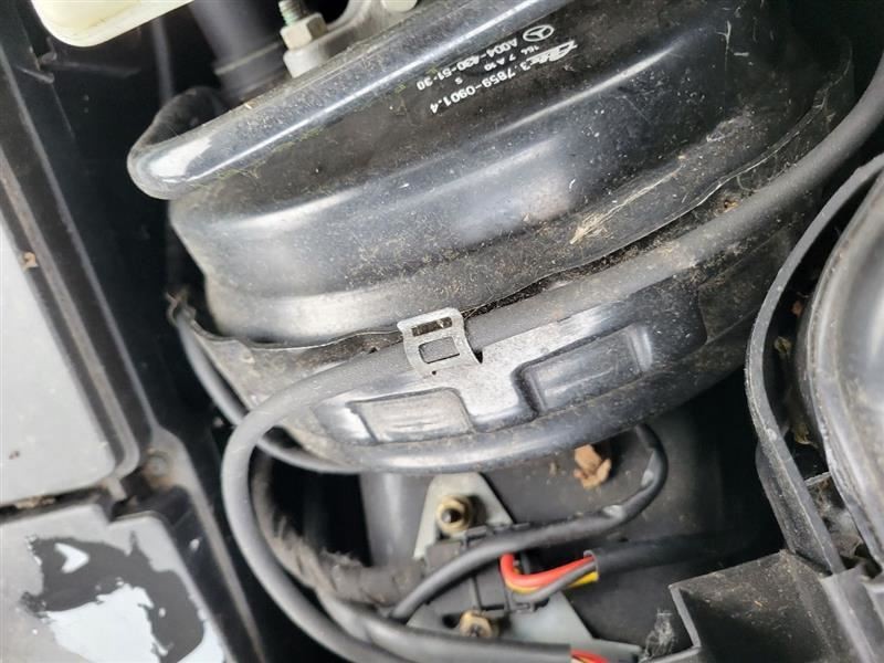 SL600 1998 Front Door Switch 558920