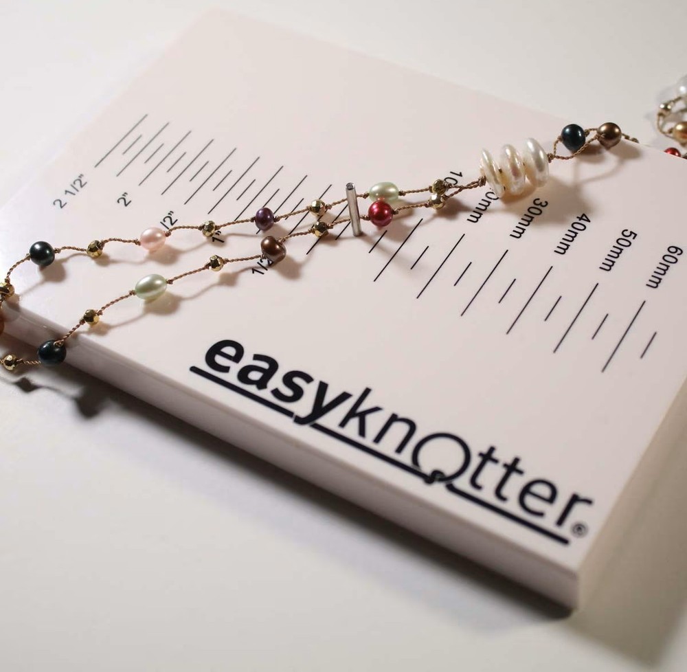 Easyknotter - Knotting Board from Beadsmith.