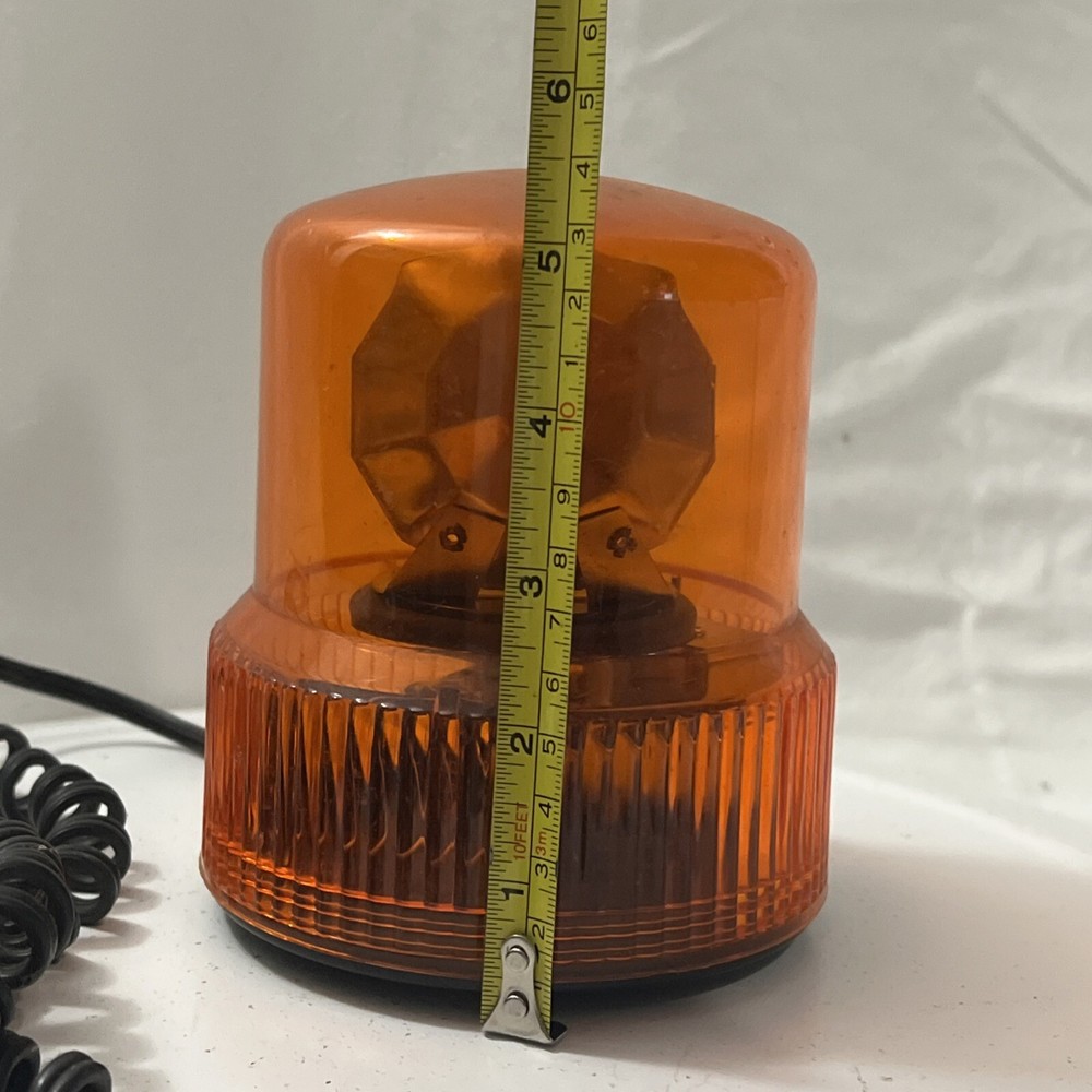 Rotating Beacon Light, Yellow Globe, 12 Volt, Lighter Plug & Cord, Magnet Base.