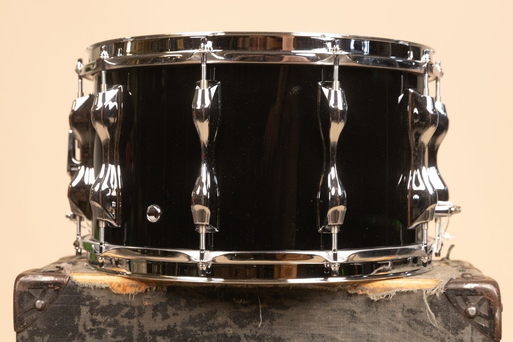Yamaha 8x14 Solid Black Recording Custom Snare Drum