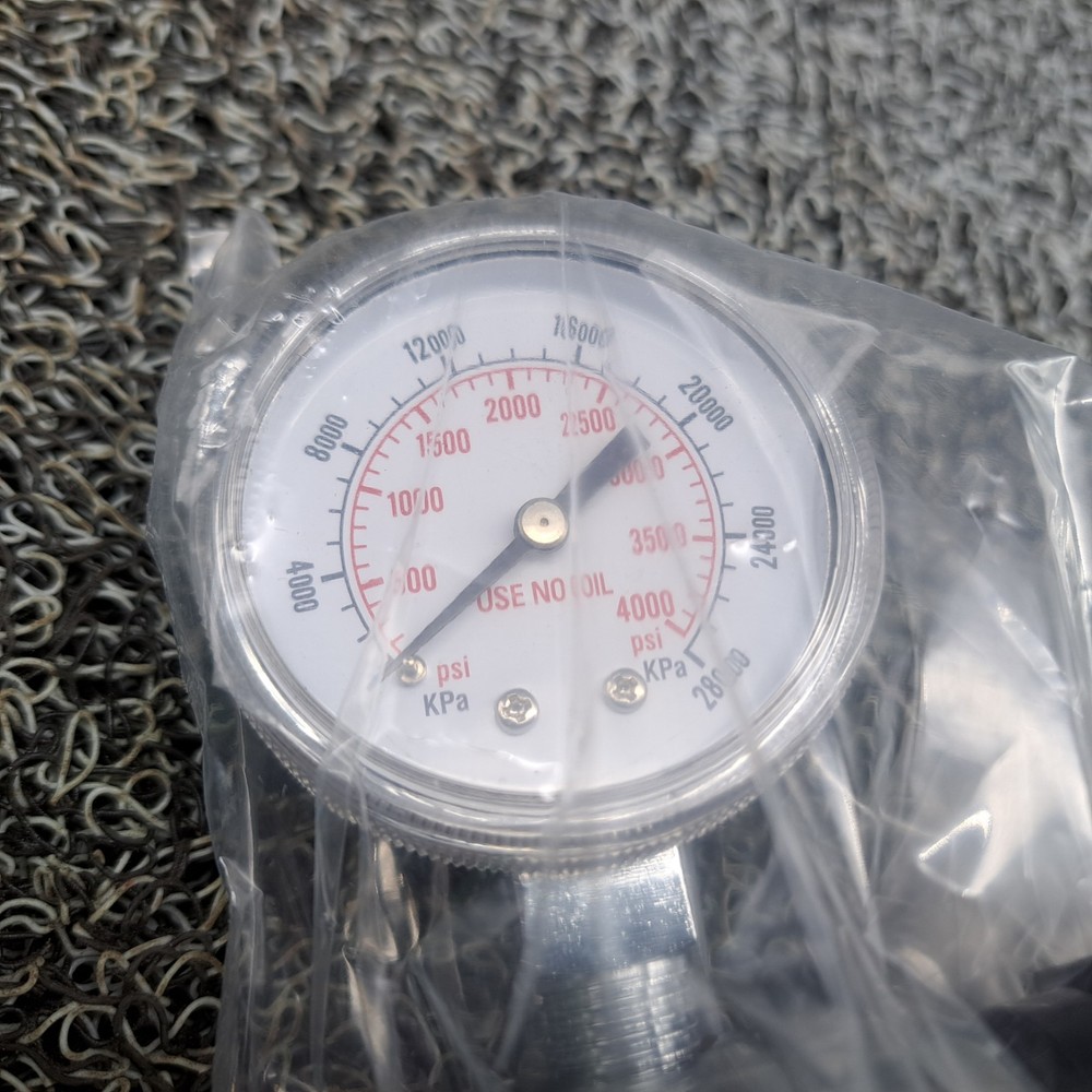 Nitrous Oxide Pressure Regulator. 2 Gauge. AT15