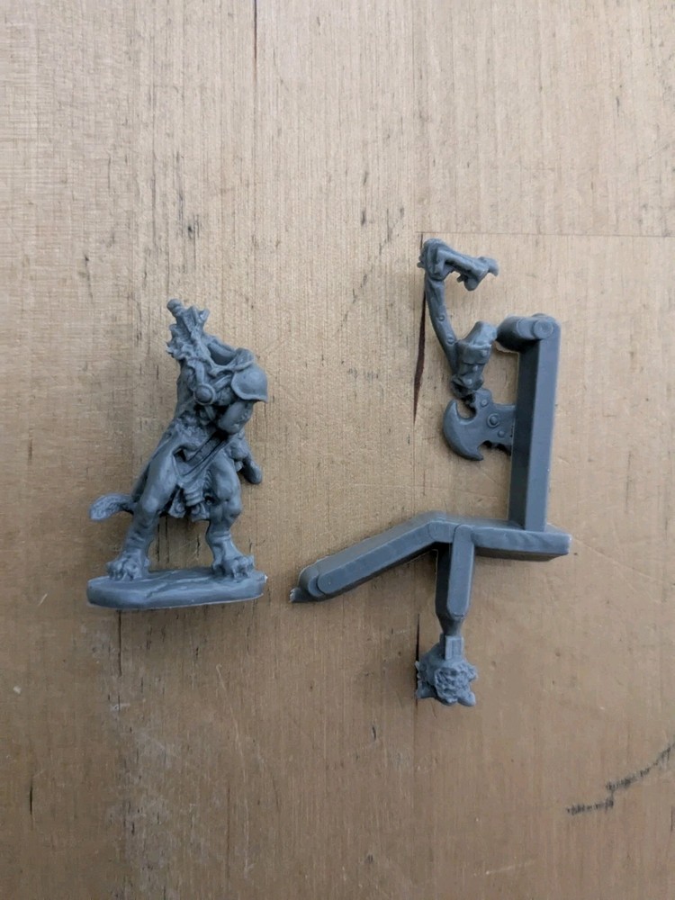 Reaper Bones Catfolk Fighter