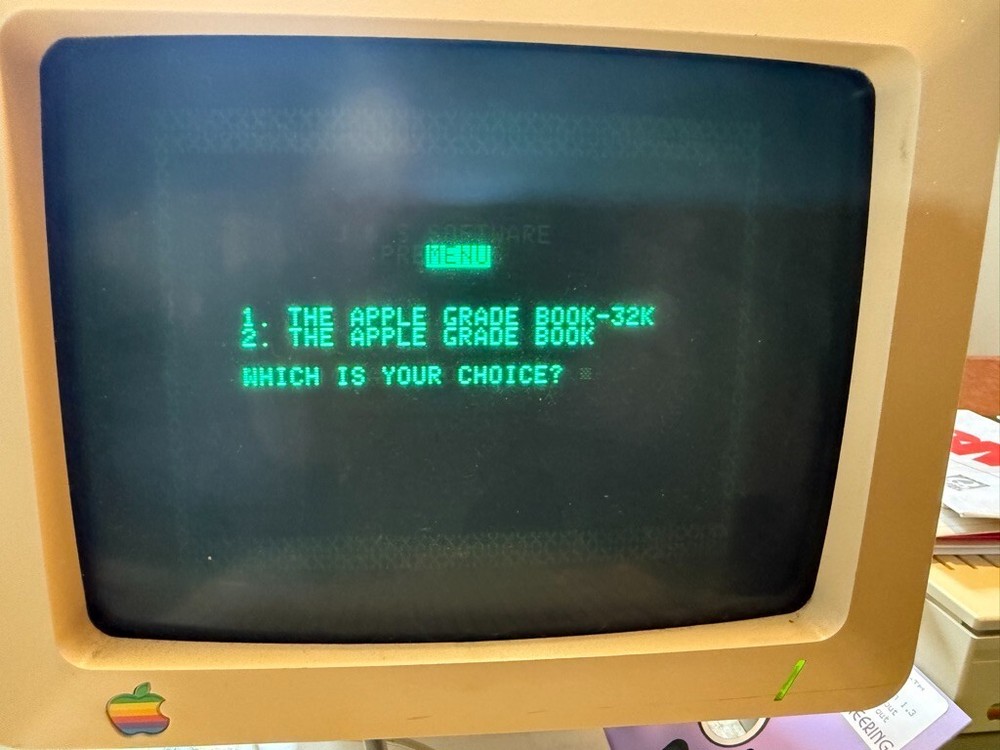 Apple 2 Software : THE APPLE GRADEBOOK : Plus : MAPS & GLOBES (2 programs)