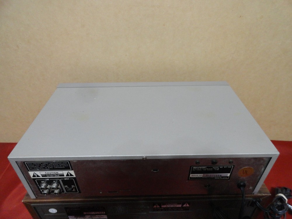 CASSTTE DECK PLAYER (HITACHI D-E33 & SHARP RT-150) FOR PARTS