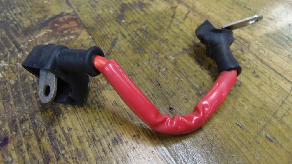 YAMAHA YZF600R THUNDERCAT BATTERY POSITIVE LEAD