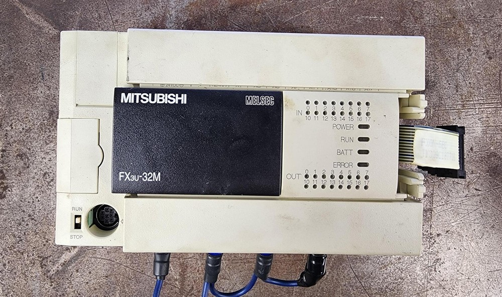 Mitsubishi FX3U-32MT/DSS Programmable Module