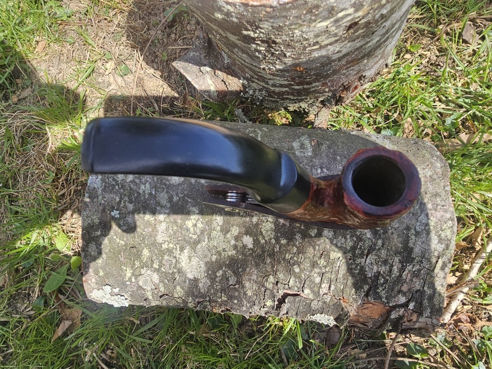 Jobey Shellmoor Oom Paul Rusticated Estate Pipe