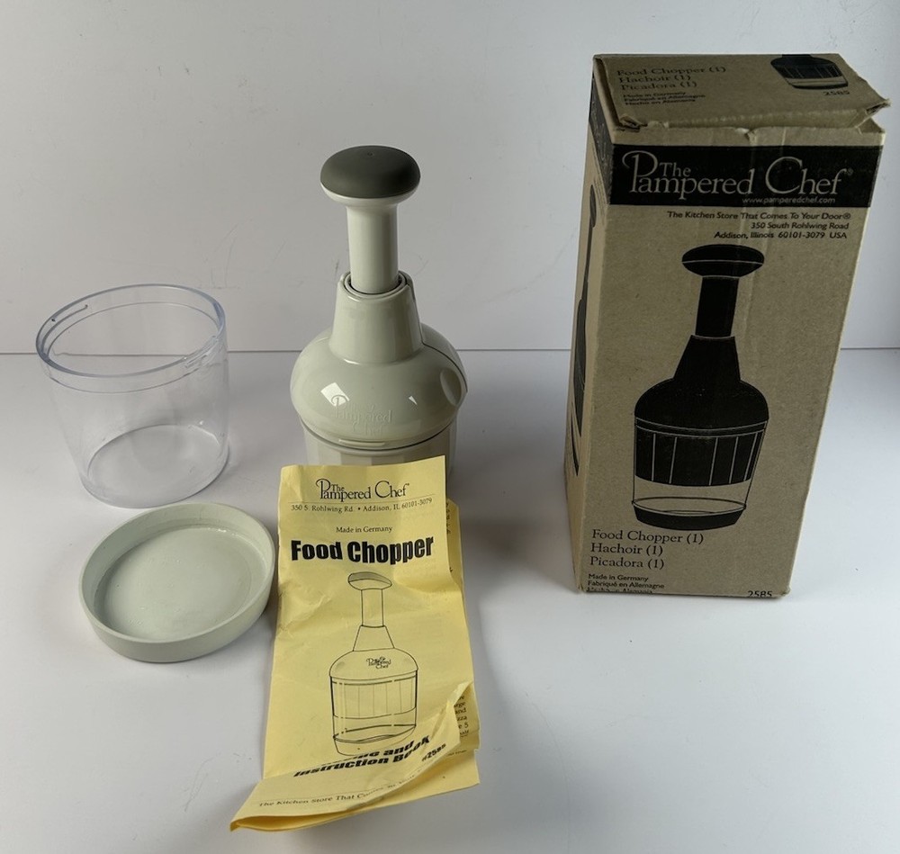 Original Pampered Chef #2585 Push Function Food Chopper Original Box