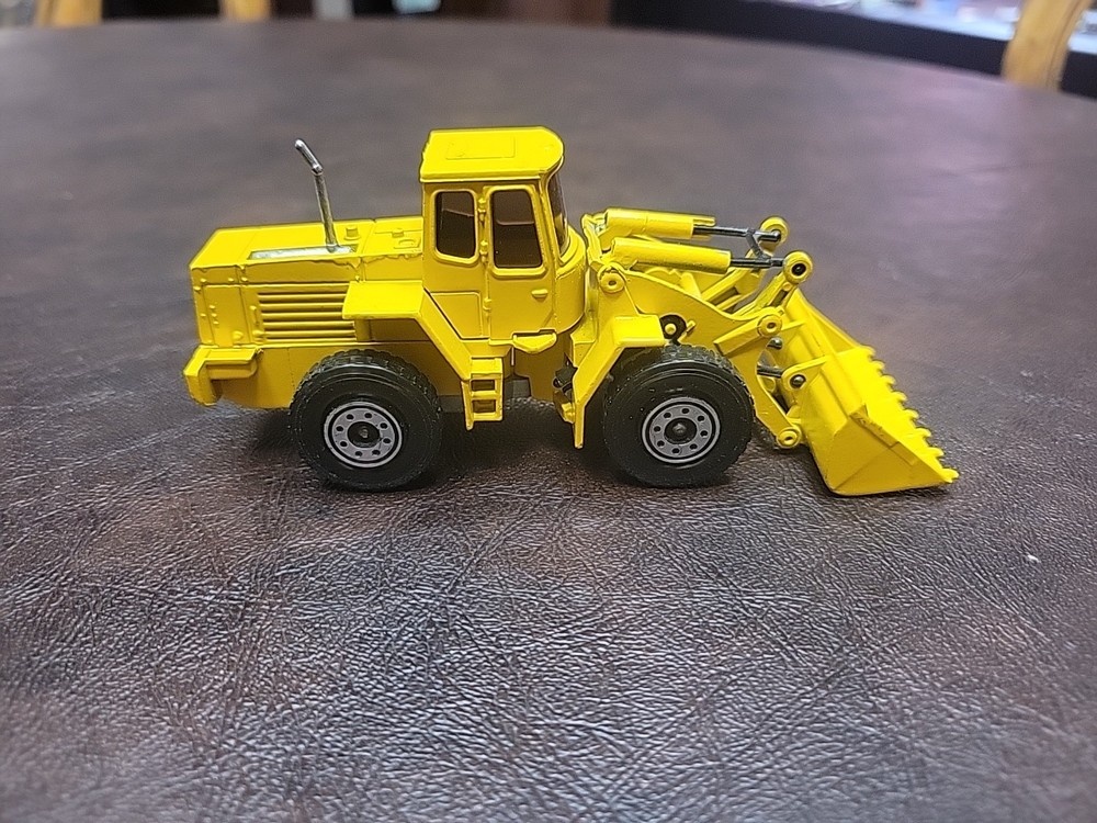 SOLIDO VOLVO FRONT LOADER #367 1:55 SCALE EXCELLENT CONDITION