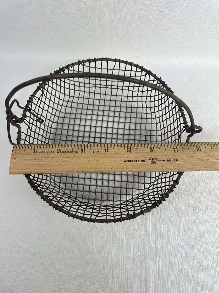 Antique Metal Wire Basket w/ Handle 8"