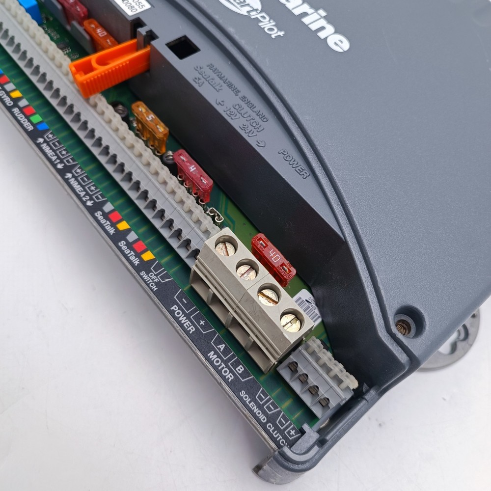 Raytheon SmartPilot S3 TYPE 400 Autopilot Course Computer E12055 Raymarine