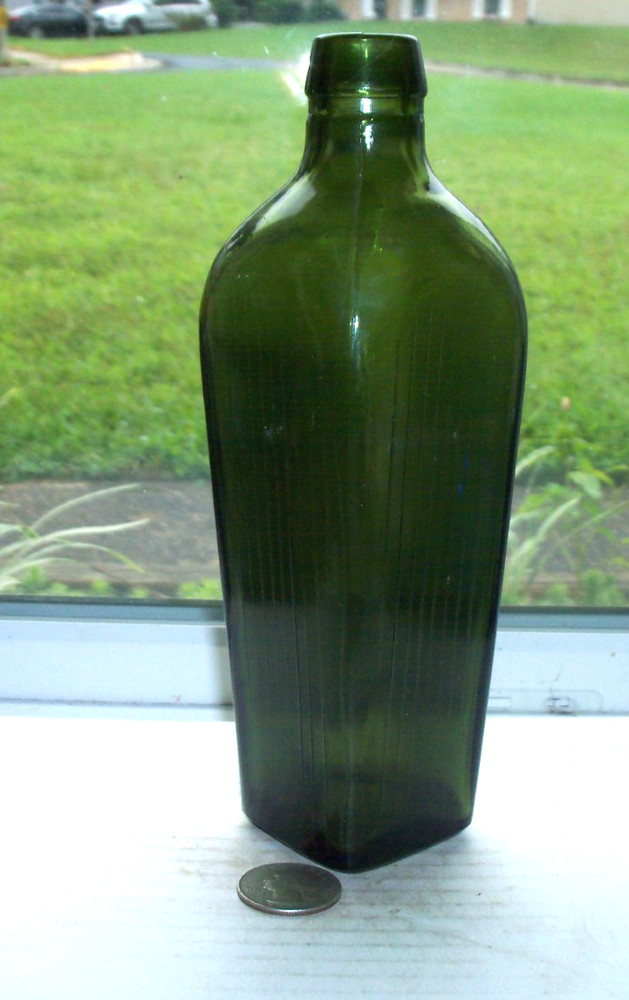NICE SMALL SIZE GREEN CASE GIN, 1900-1915