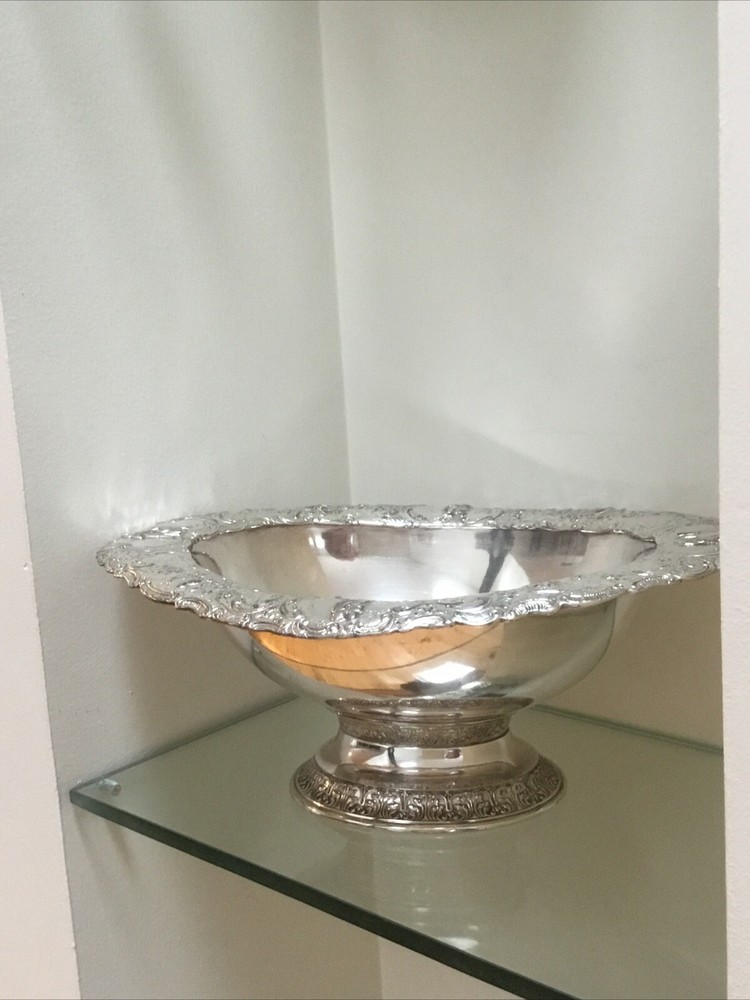 Gorgeous Derby Silver Co Silver plate Footed Center Piece Bowl