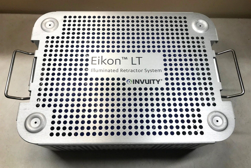 INVUITY Eikon LT Illuminated Retractors with Medical Sterilized Case