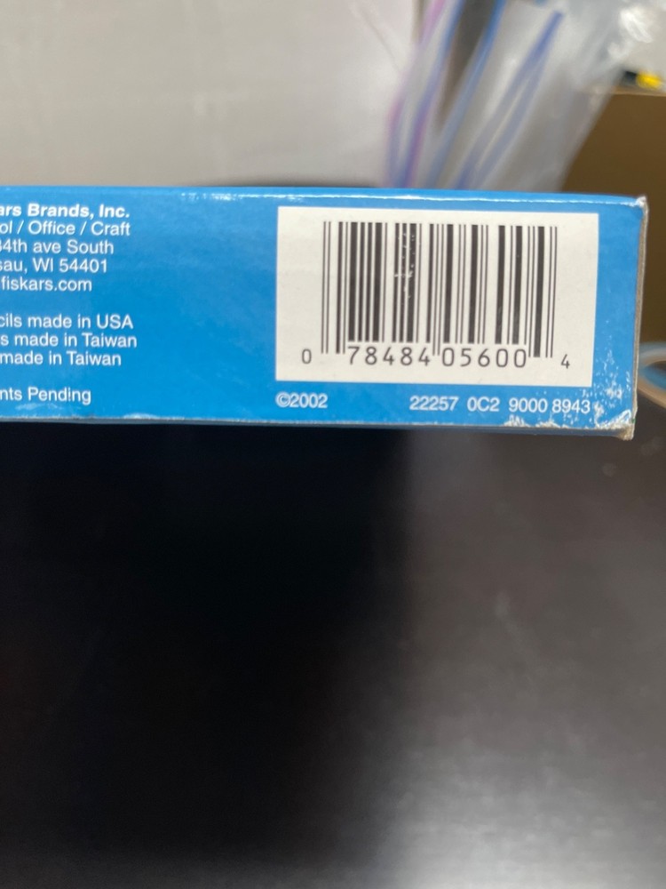 Fiskars ScrapBoss ShapeBoss Embossing System with Extra Stencils and Templates