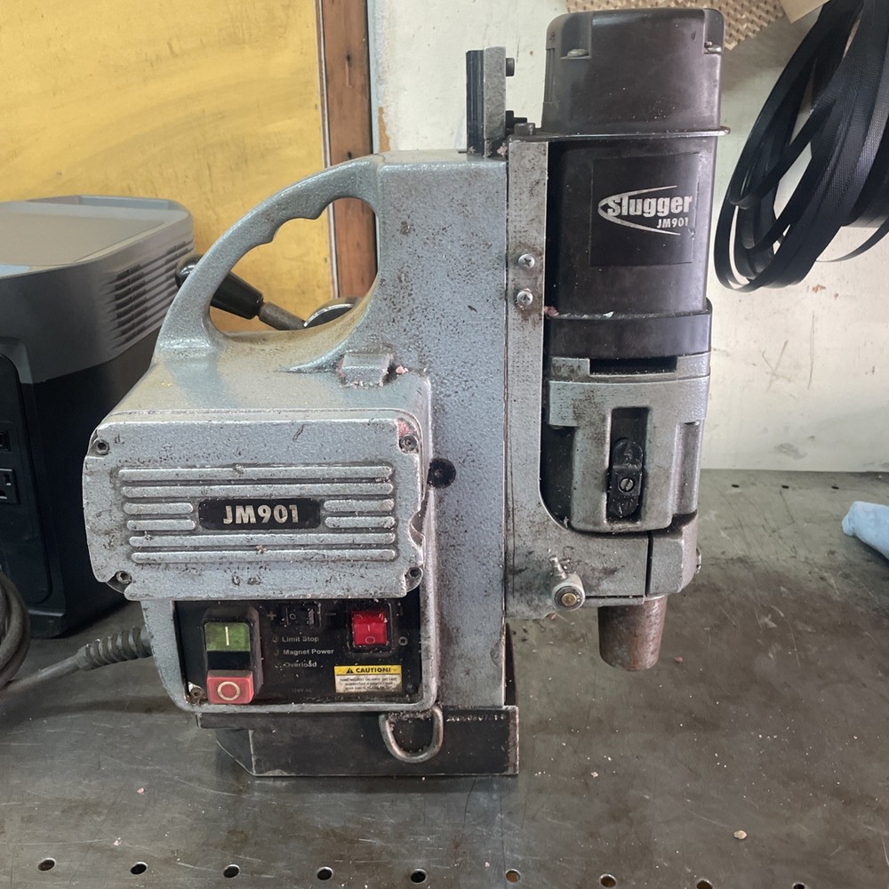 Jancy Slugger JM901 Magnetic Base Drill 120V  *Read Description*