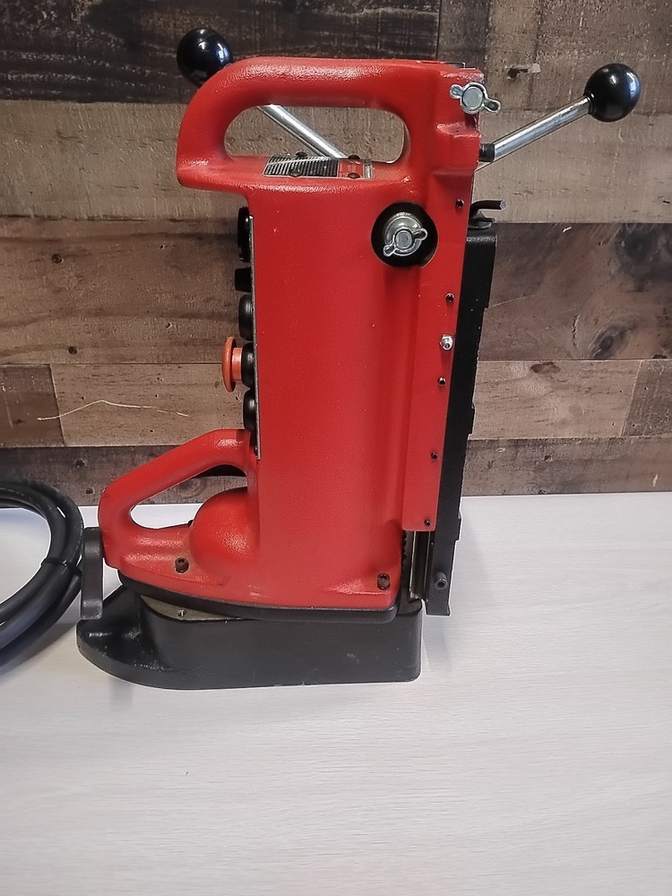 VERY NICE!! Milwaukee 4203 Electromagnetic Drill Press Base FULLY TESTED!