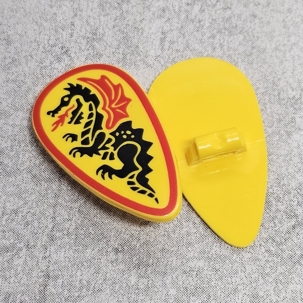 5pack Custom Classic Black Dragon Shield Accessory for Minifigure D11bds15