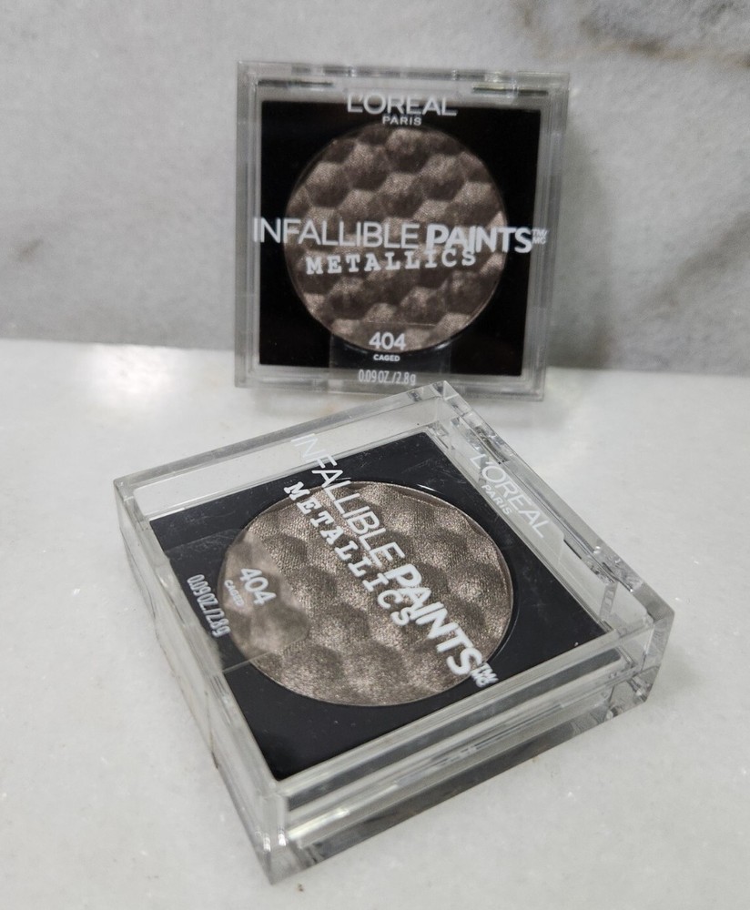 2 - L’Oreal Infallible Paints Metallic Eyeshadow - #404 Caged.