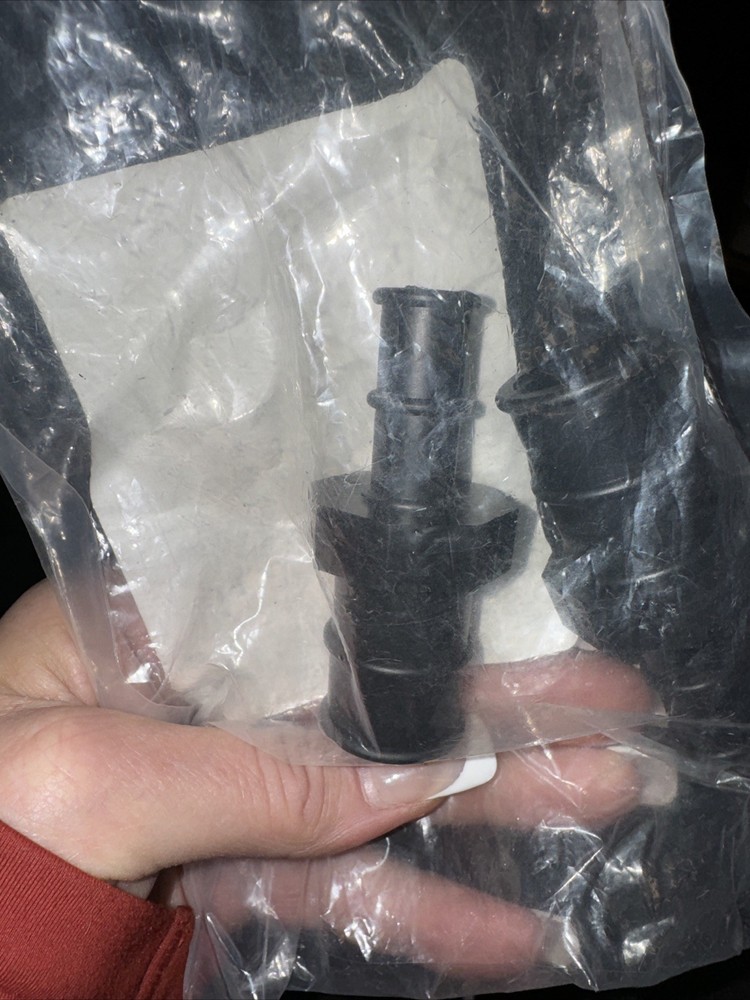 MARINE EAST ADAPTOR 5/8” X 1” Barb Fitting Plastic New