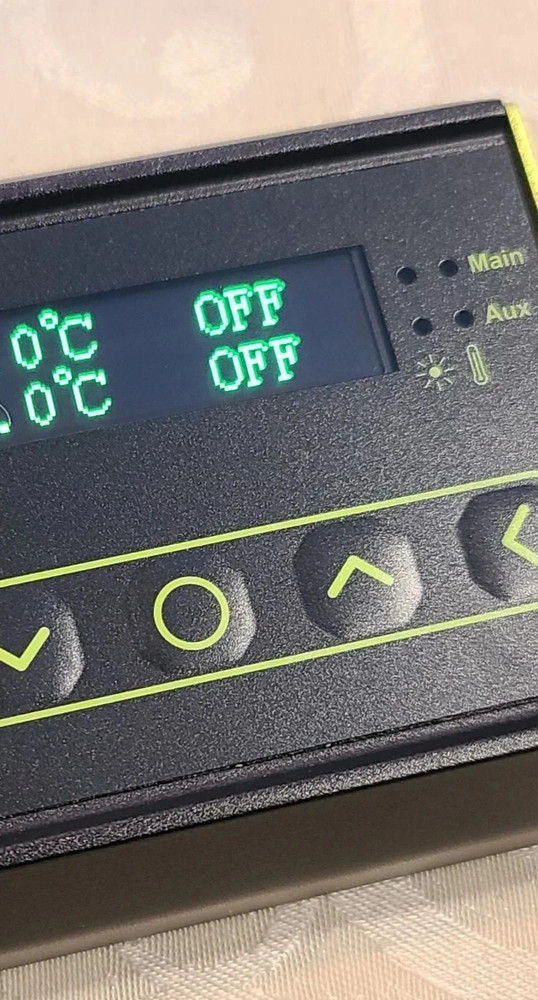 Zeus-L1 Master Grow Light Controller.