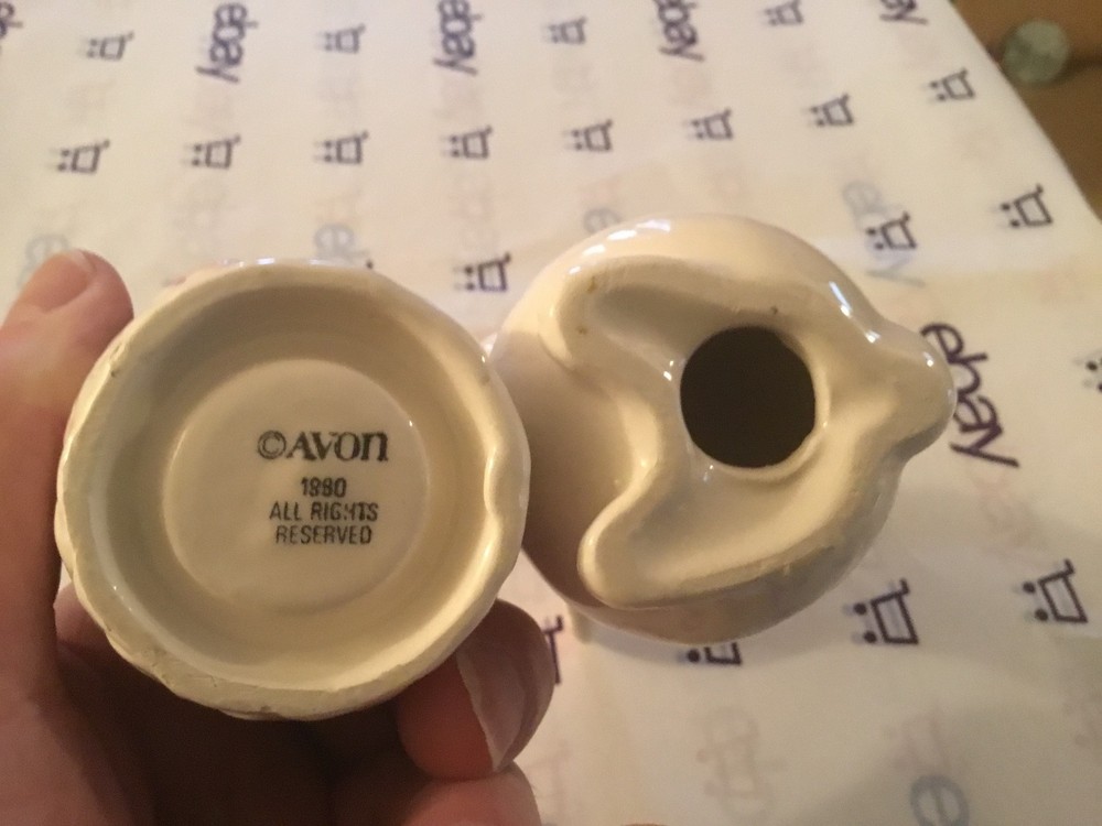 Avon Rabbet w/basket Figurine