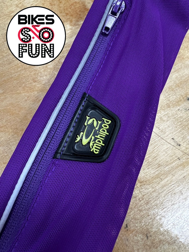 NEW Amphipod Air Flow MicroStretch + Belt – Purple