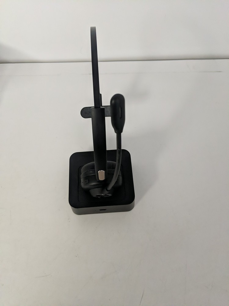 Bluetooth headset microphone charging base