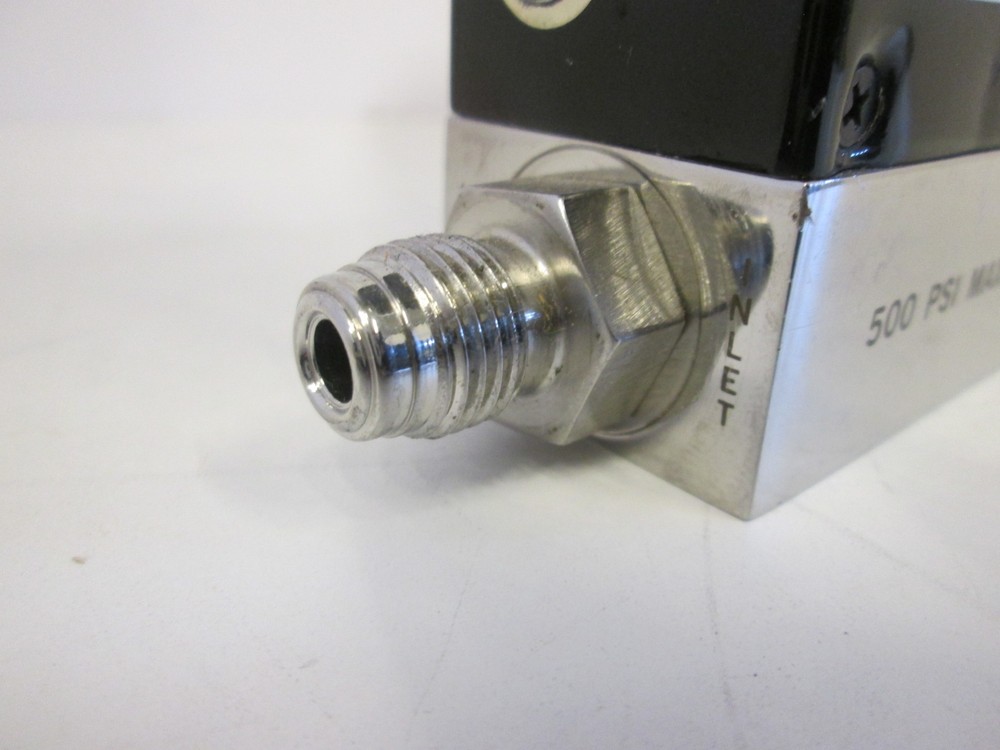 Unit Instruments, UFC-1100A, Mass Flow Controller, 1 SLPM, NH3, Used