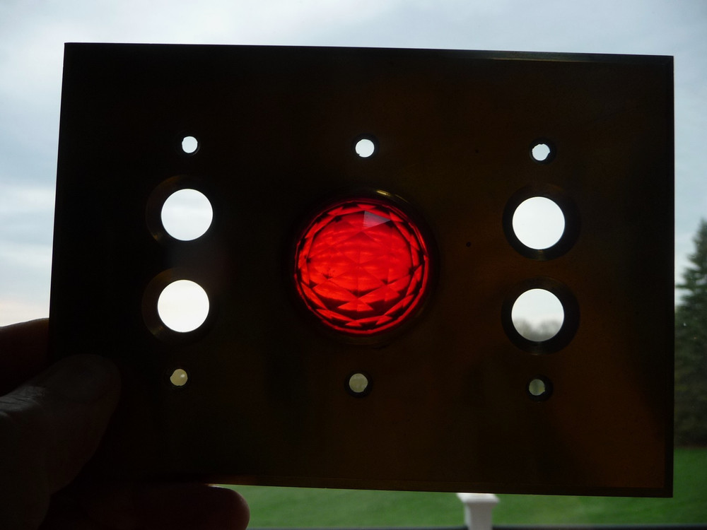 VINTAGE BRASS PUSH BUTTON LIGHT SWITCH COVER PLATE - RED LENS -